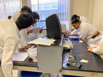 Laboratory internships