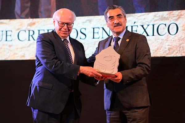 Recibe UAEH el Premio Crónica 2024 en Comunicación Pública 2