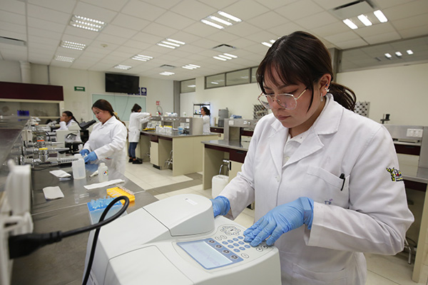 La ciencia con conciencia: el verdadero motor de la revolución universitaria 4