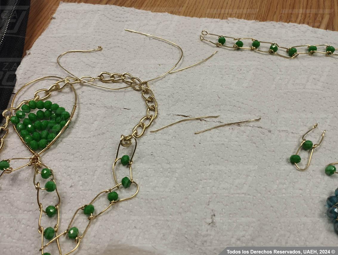 Curso de Bisutería en diferentes técnicas