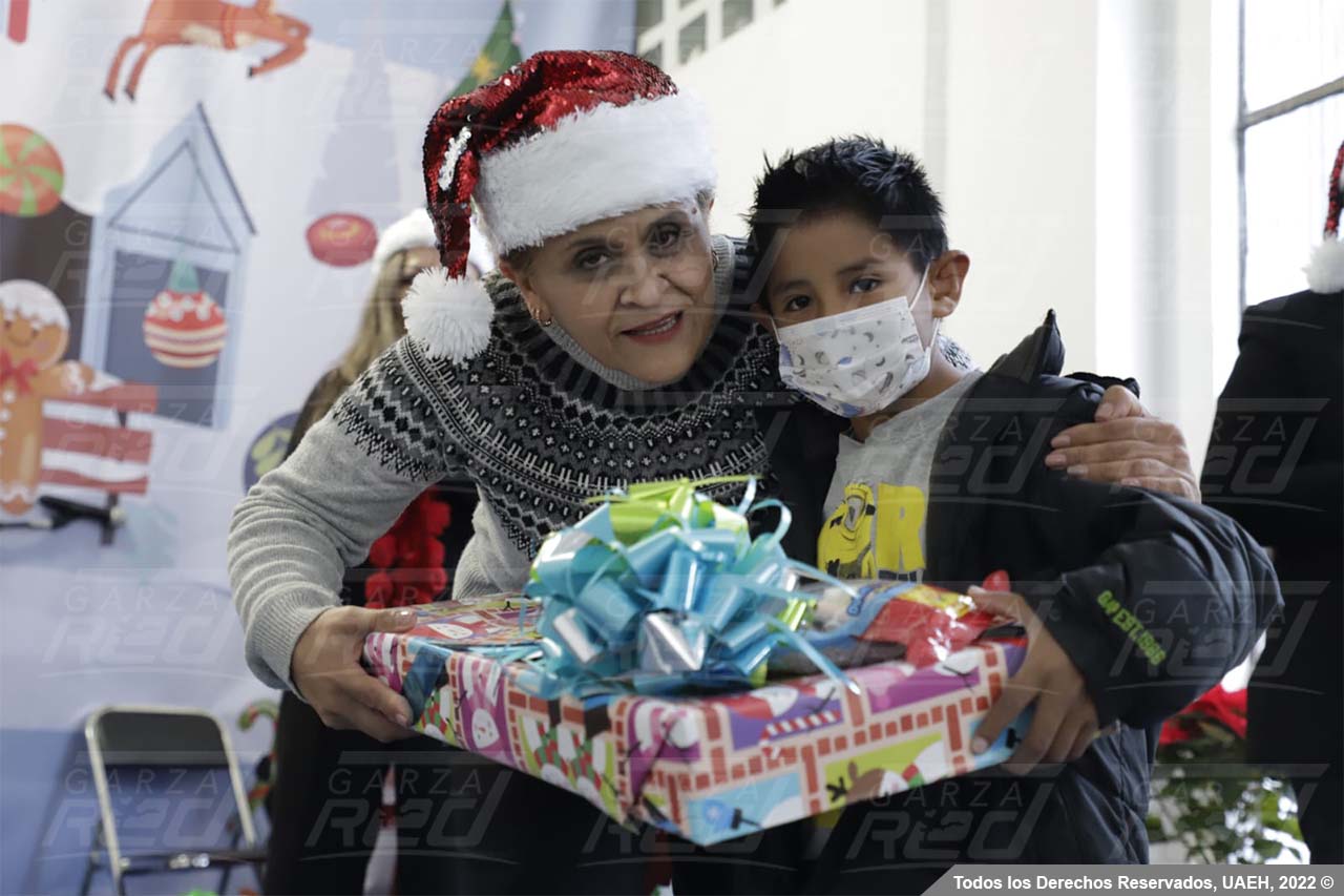 Entrega de obsequios navideños, Pachuca