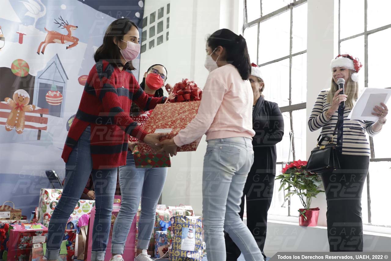Entrega de obsequios navideños, Pachuca