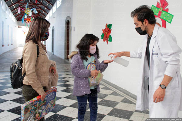 obsequios Navideños y Encendido de Luces 2020