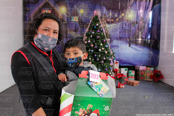 obsequios Navideños y Encendido de Luces 2020