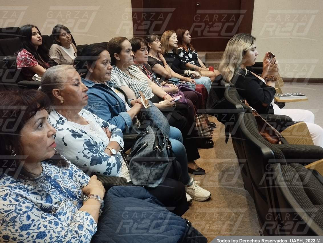 Conferencia Mujeres en las letras