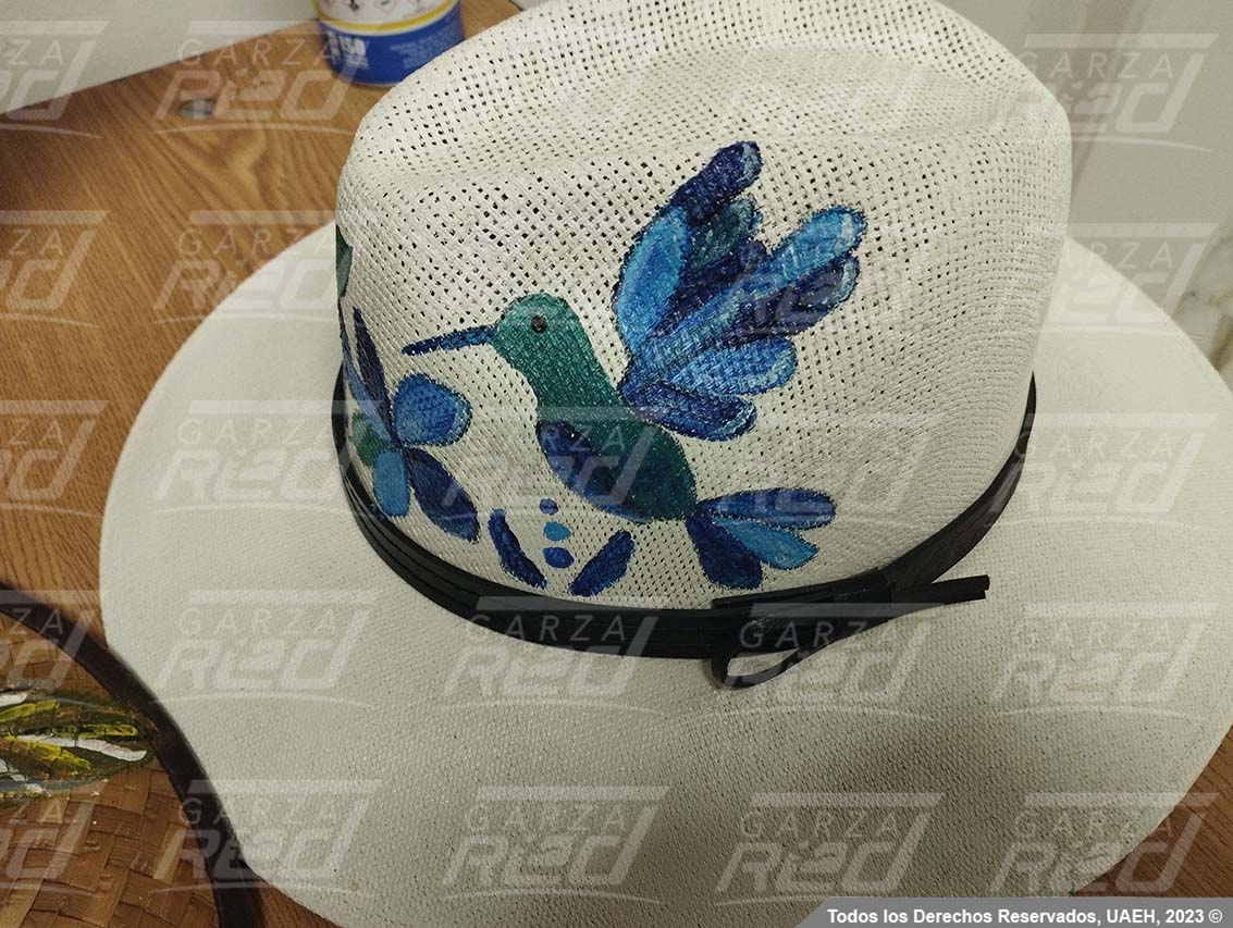 Taller de pintura en sombreros