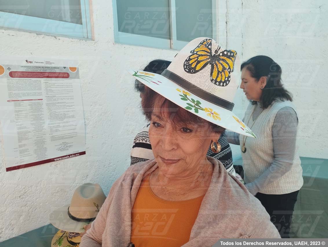 Taller de pintura en sombreros