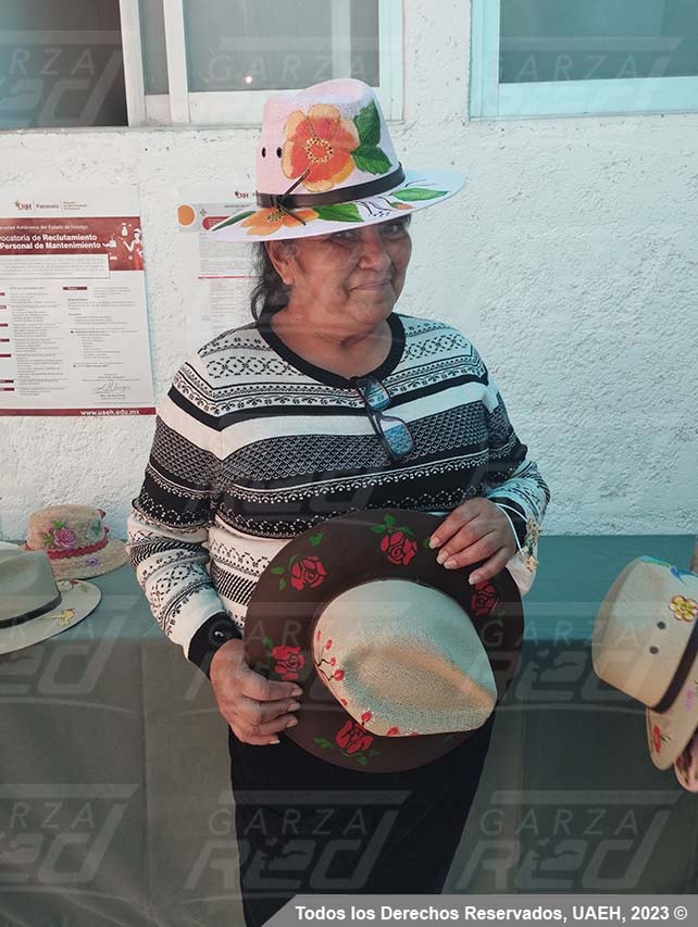 Taller de pintura en sombreros