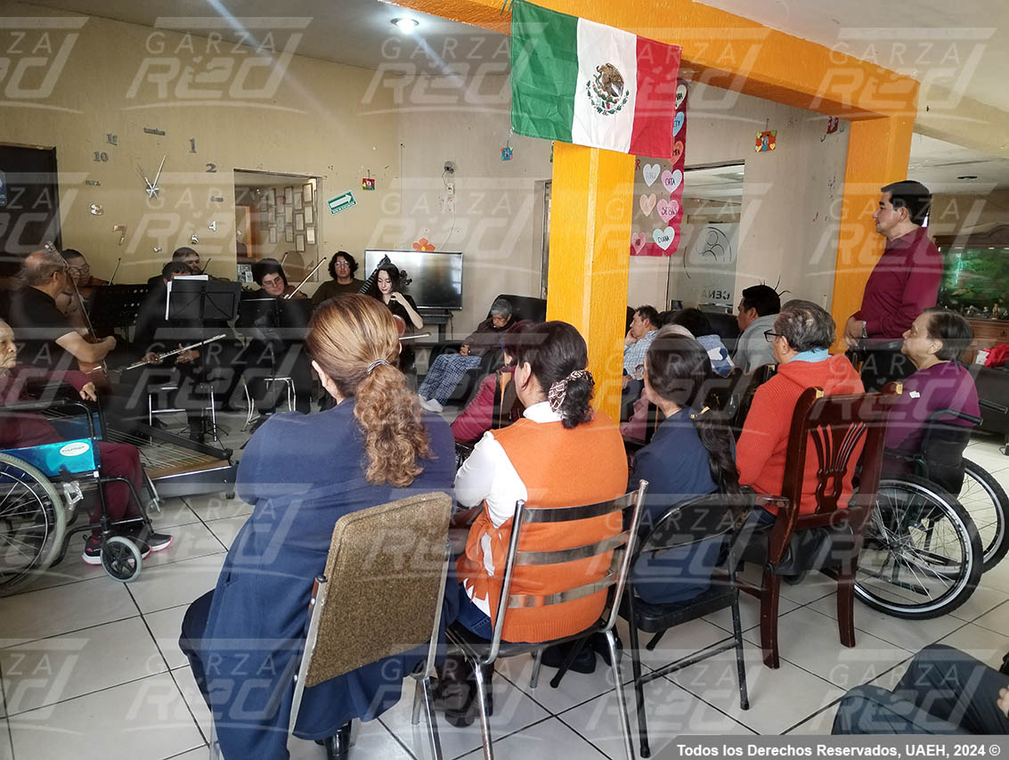 Visita a asilo: CENAGER